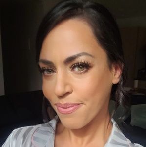 Meet your Posher, Cristina